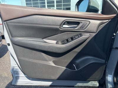 2023 Nissan Rogue SL Intelligent AWD