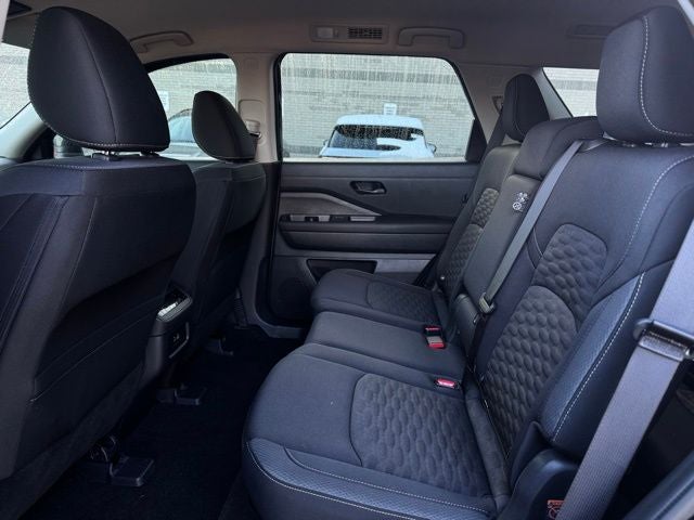 2024 Nissan Pathfinder SV 4WD