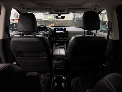2023 Nissan Pathfinder SL 4WD
