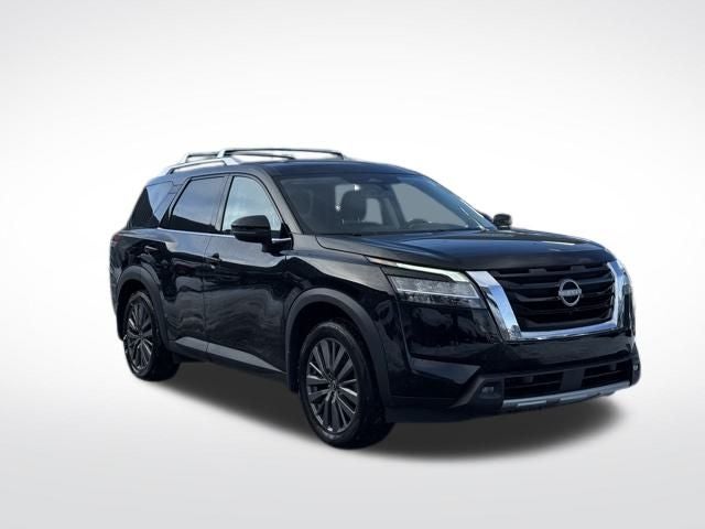 2023 Nissan Pathfinder SL 4WD