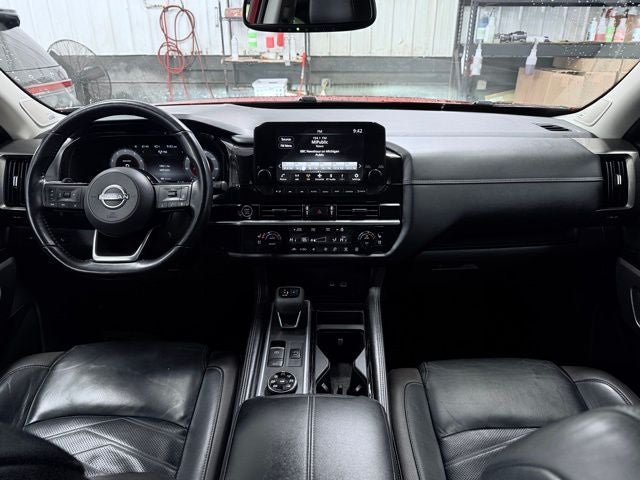2022 Nissan Pathfinder Platinum 4WD