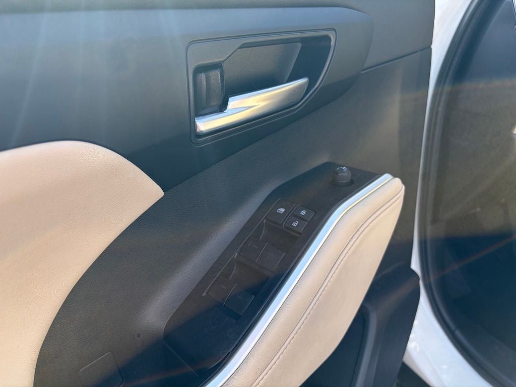 2023 Toyota Highlander Hybrid Hybrid XLE