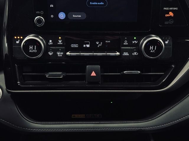 2025 Toyota Highlander Base