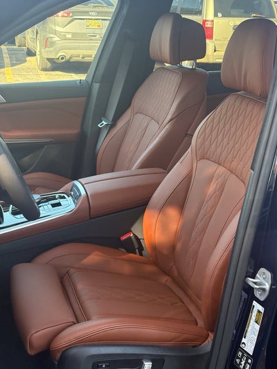 2027 BMW X7 xDrive40i