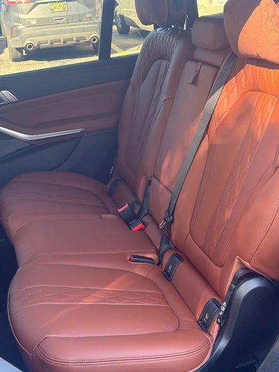 2027 BMW X7 xDrive40i