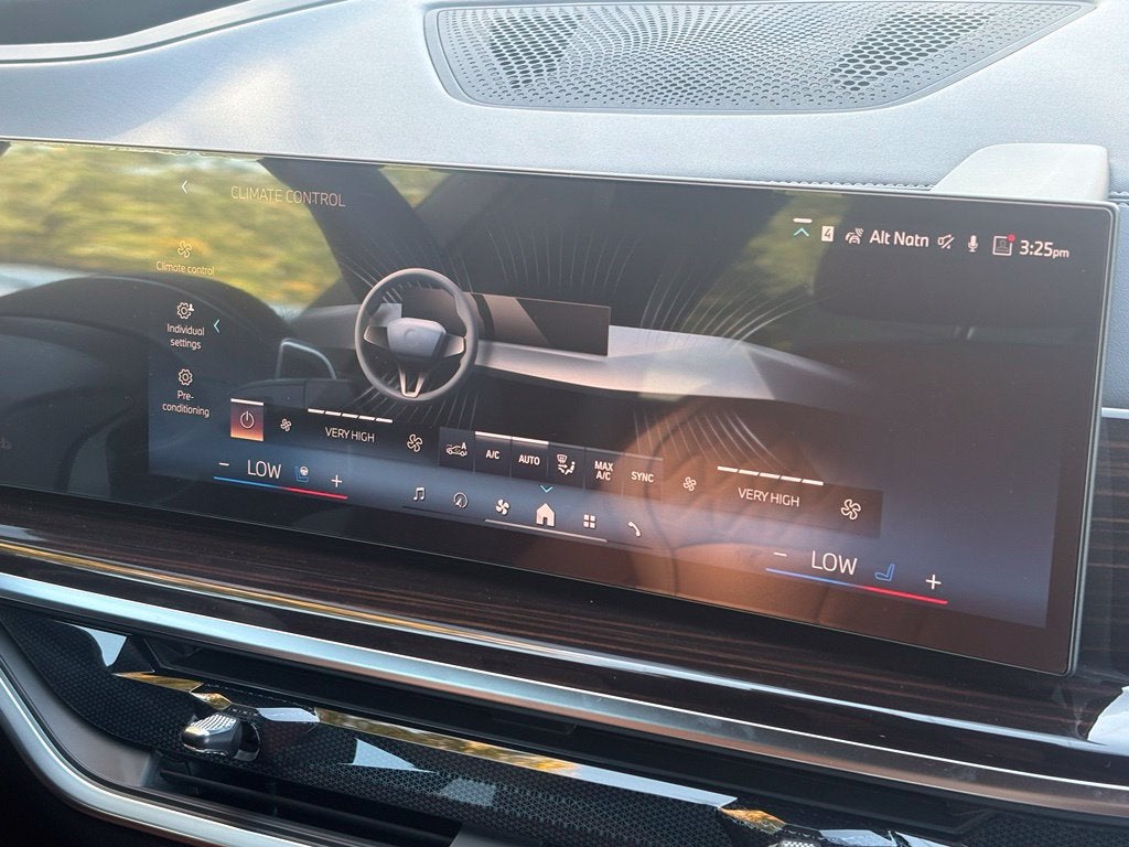 2027 BMW X7 xDrive40i
