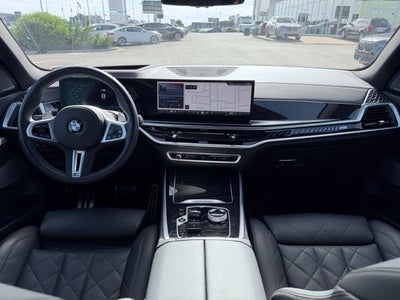 2025 BMW X5 M60i