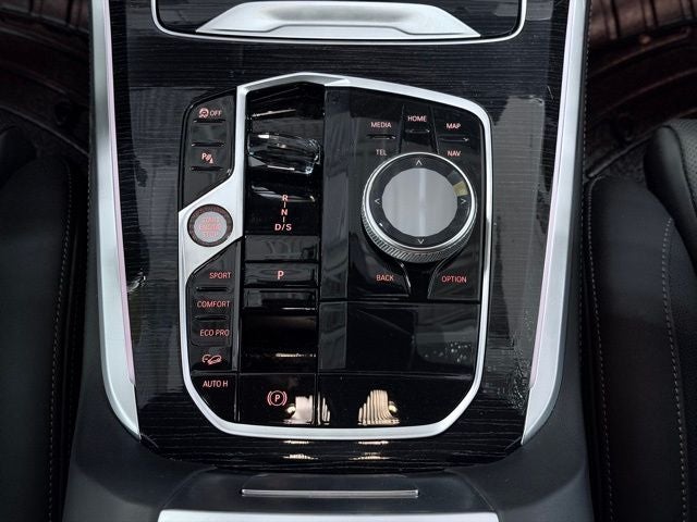 2024 BMW X5 M60i
