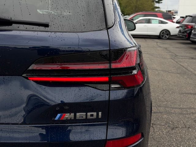 2024 BMW X5 M60i