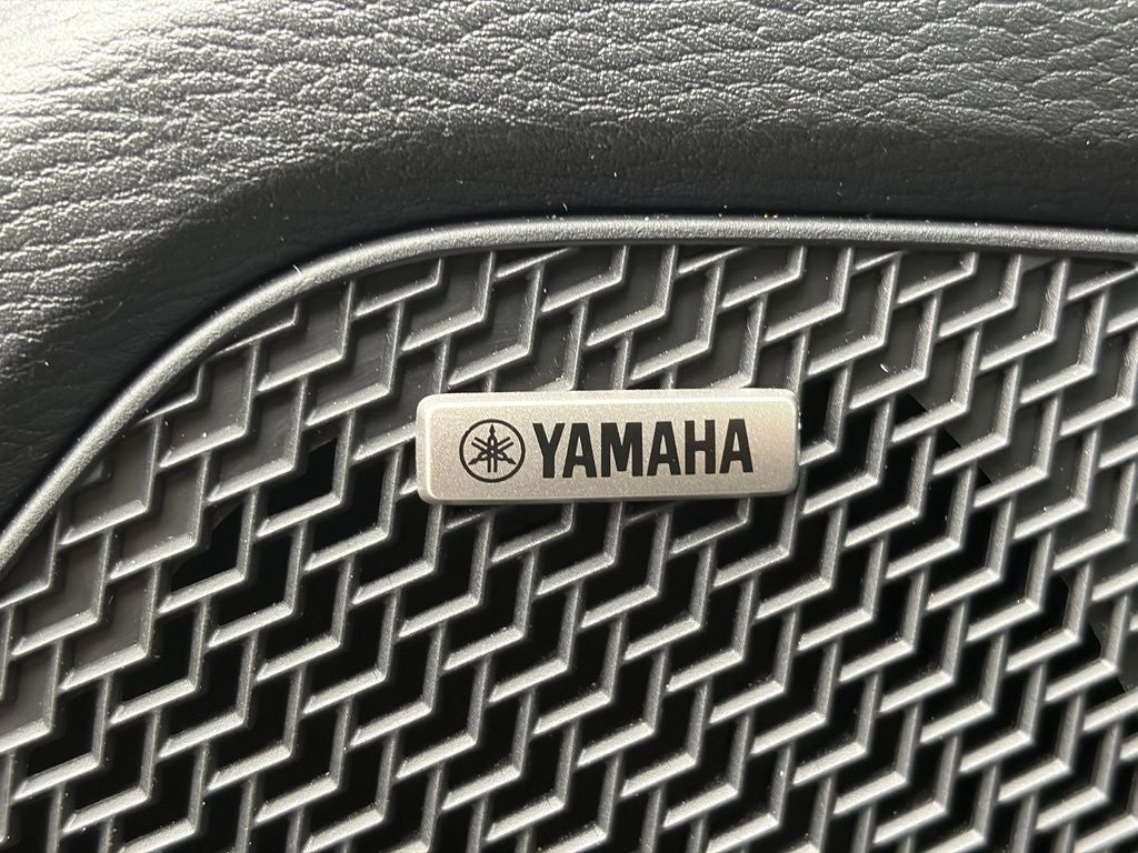 2025 Mitsubishi Outlander ES