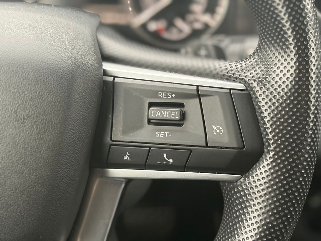 2025 Mitsubishi Outlander ES