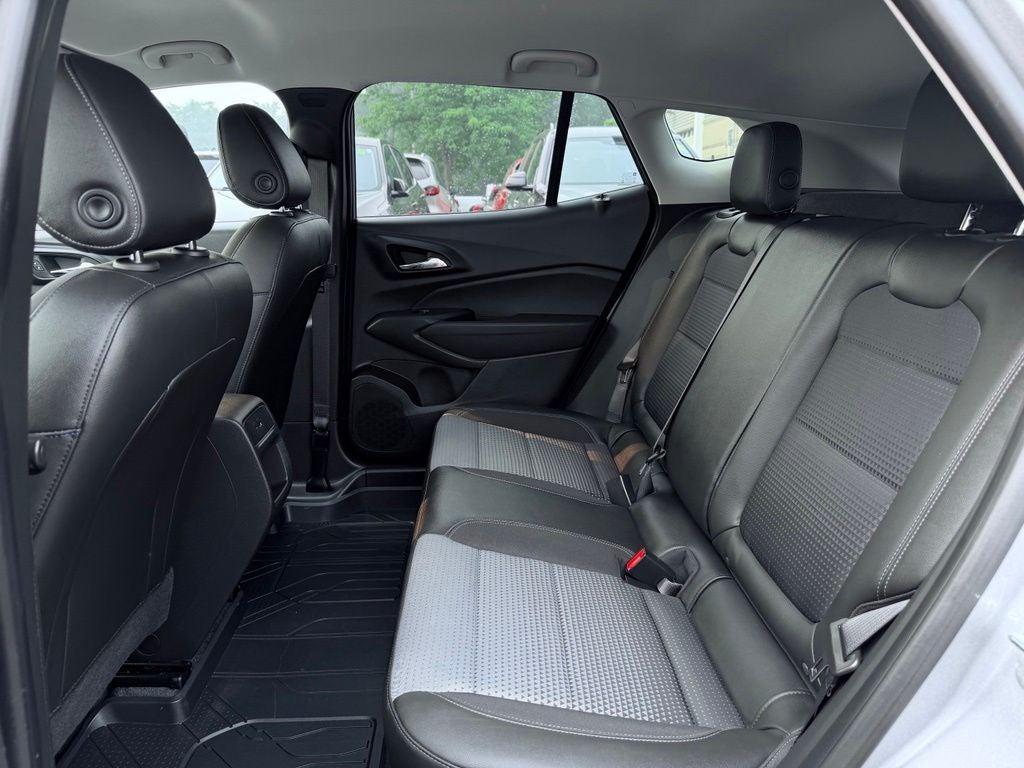 2024 Chevrolet Trax FWD LT