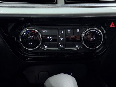 2025 Chevrolet Trax FWD LT