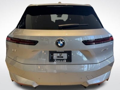 2026 BMW iX xDrive45