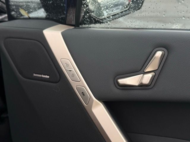 2026 BMW iX xDrive60