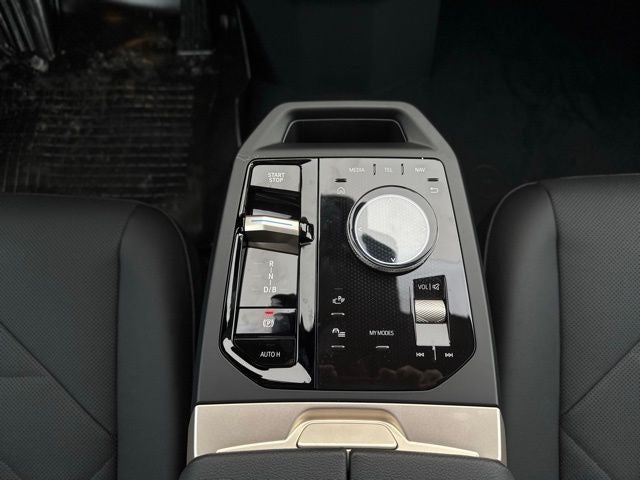 2026 BMW iX xDrive60
