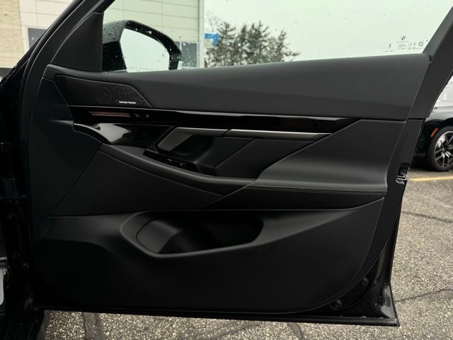 2026 BMW 5 Series 530i xDrive