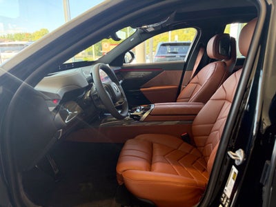 2027 BMW 7 Series 740i xDrive