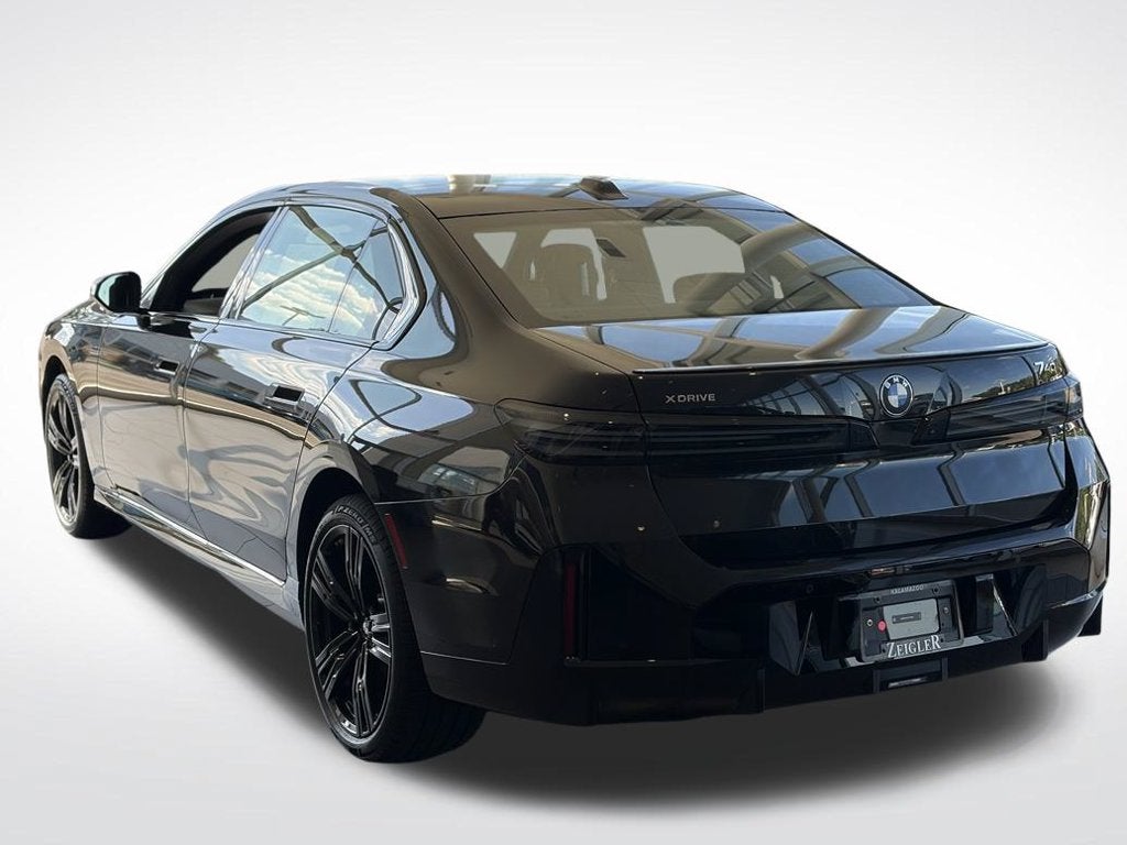 2027 BMW 7 Series 740i xDrive